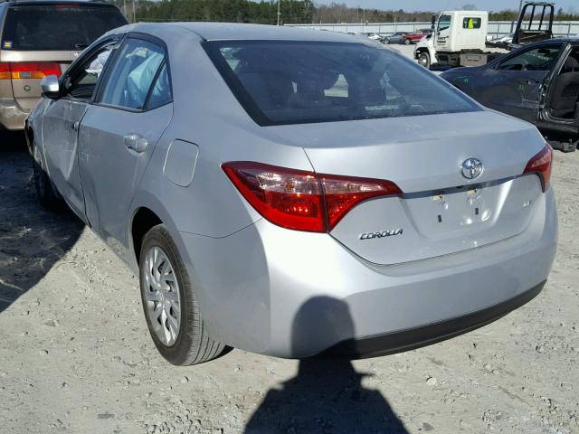 5YFBURHE9HP714261 - 2017 TOYOTA COROLLA L SILVER photo 3