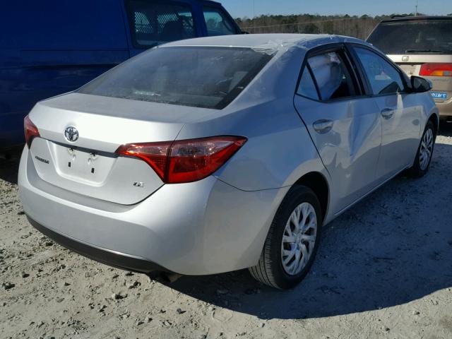 5YFBURHE9HP714261 - 2017 TOYOTA COROLLA L SILVER photo 4