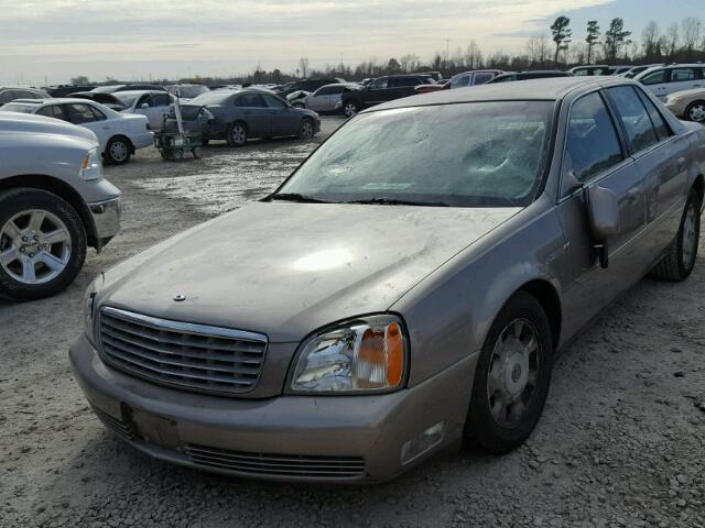 1G6KD54Y32U273586 - 2002 CADILLAC DEVILLE BROWN photo 2