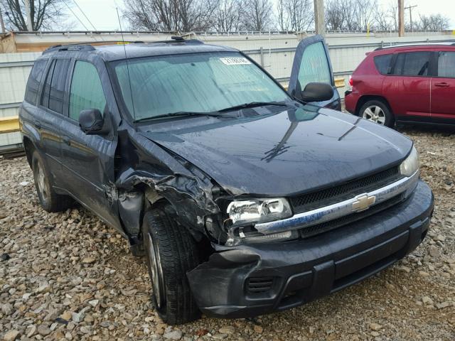 1GNDT13S872213859 - 2007 CHEVROLET TRAILBLAZE GRAY photo 1