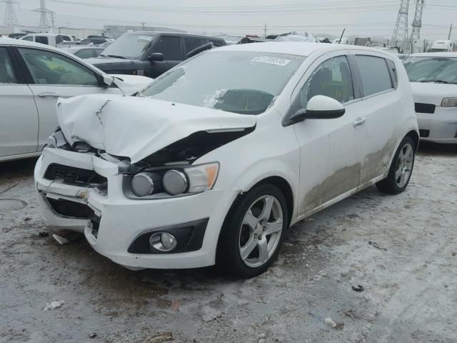 1G1JE6SH8C4129007 - 2012 CHEVROLET SONIC LTZ WHITE photo 2