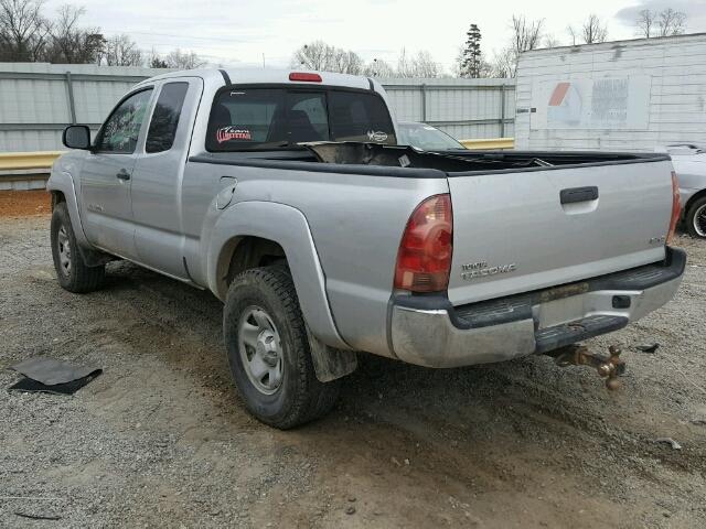 5TEUX42NX8Z556521 - 2008 TOYOTA TACOMA ACC SILVER photo 3