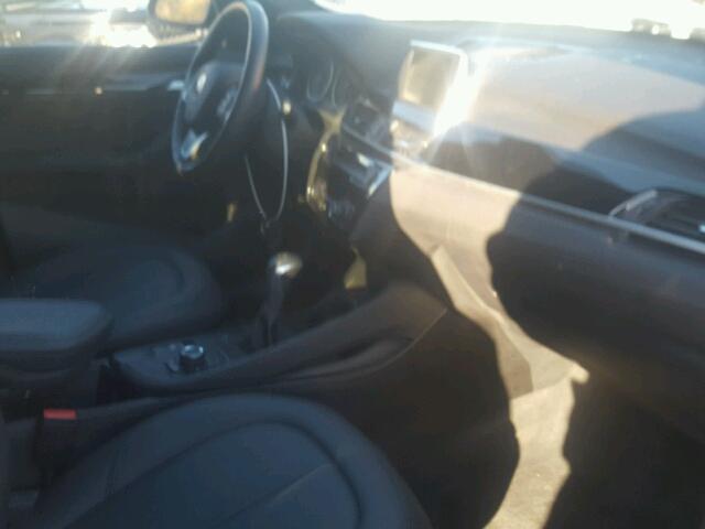 WBXHT3Z36H4A54079 - 2017 BMW X1 XDRIVE2 Schwarz Foto 5