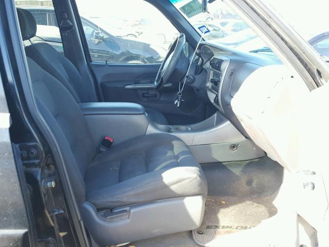 1FMZU67E42UB29561 - 2002 FORD EXPLORER S BLACK photo 5