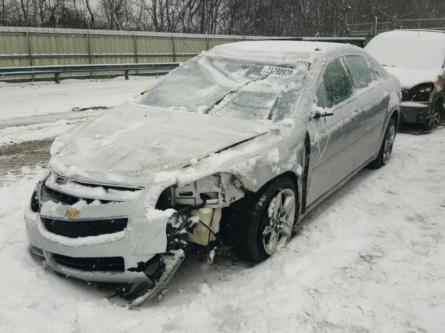 1G1ZC5EB3AF263306 - 2010 CHEVROLET MALIBU 1LT 银色 照片 2