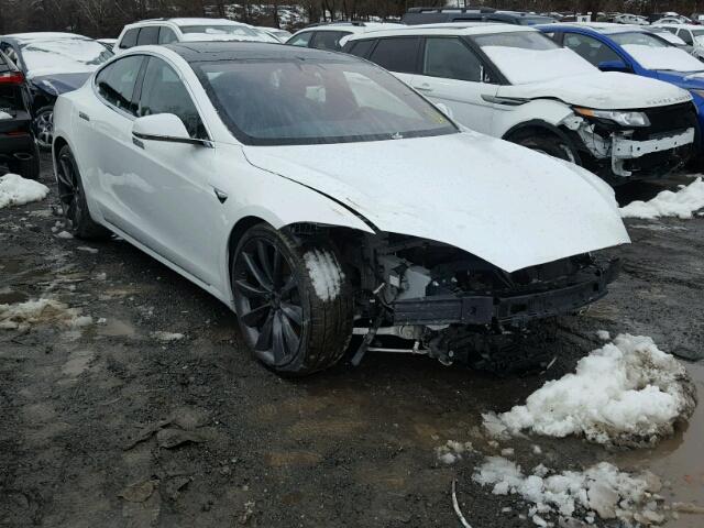 5YJSA1E25HF187156 - 2017 TESLA MODEL S WHITE photo 1