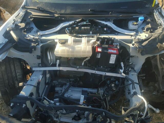 5YJSA1E25HF187156 - 2017 TESLA MODEL S თეთრი ფოტო 7