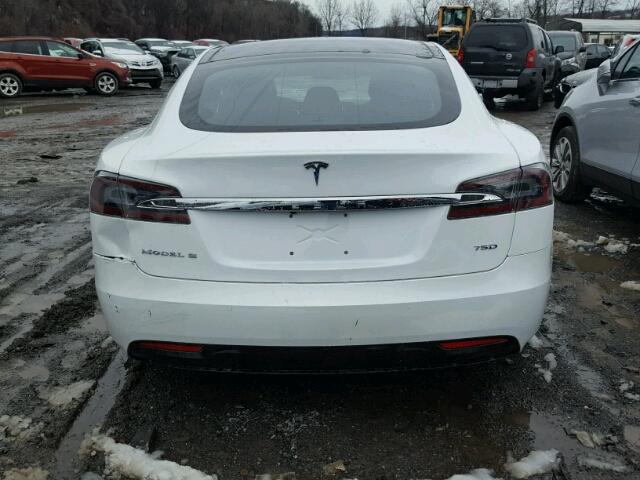 5YJSA1E25HF187156 - 2017 TESLA MODEL S WHITE photo 9