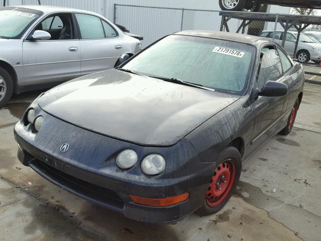 JH4DC4446WS007821 - 1998 ACURA INTEGRA RS BLACK photo 2