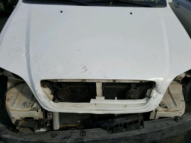 KNDUP131036448084 - 2003 KIA SEDONA EX WHITE photo 7