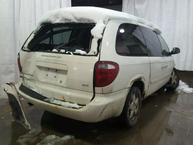 2D4GP44L86R843337 - 2006 DODGE GRAND CARA WHITE photo 4