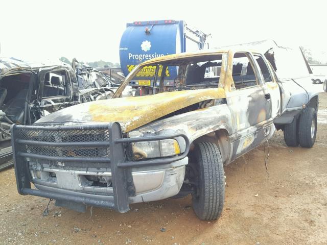 3B7MC33D4VM579250 - 1997 DODGE RAM 3500 WHITE photo 2