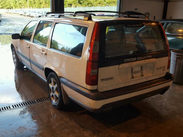 YV1LZ56D9X2622485 - 1999 VOLVO XC70 WHITE photo 3