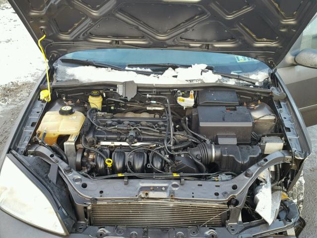 3FAFP37N95R160903 - 2005 FORD FOCUS ZX5 GRAY photo 7