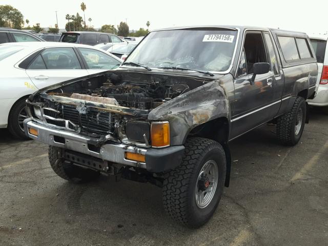 JT4RN67S4G5036659 - 1986 TOYOTA PICKUP XTR GRAY photo 2