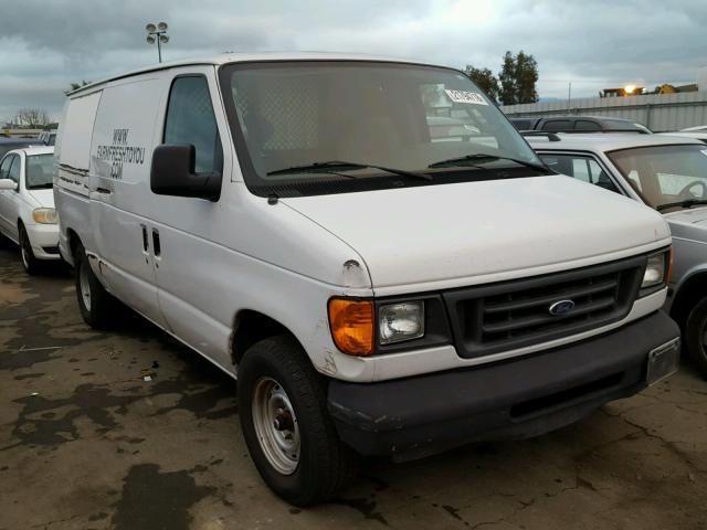 1FTRE14233HB56954 - 2003 FORD ECONOLINE WHITE photo 1