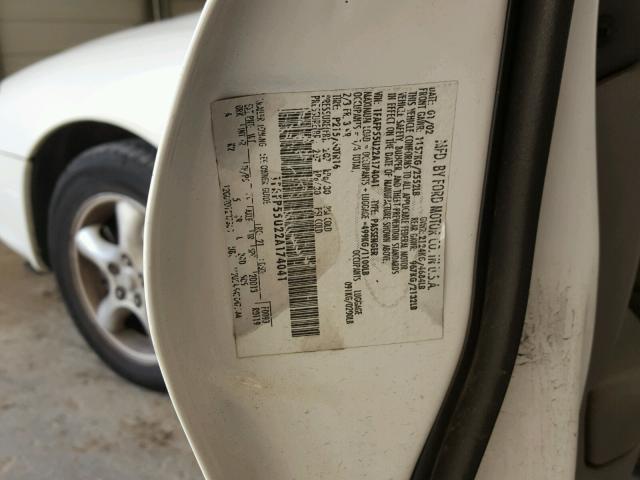 1FAFP55U22A174041 - 2002 FORD TAURUS SES WHITE photo 10