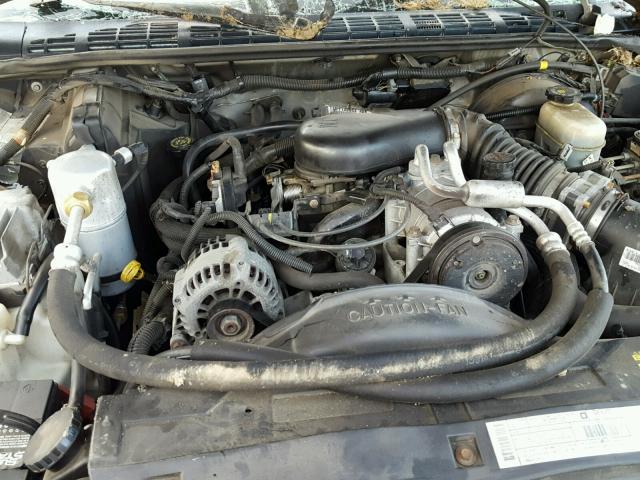 1GNDT13W51K240396 - 2001 CHEVROLET BLAZER SILVER photo 7