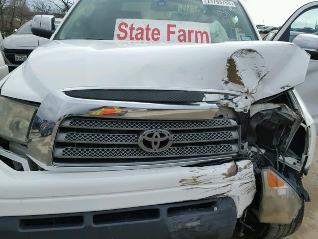 5TFEV58157X030565 - 2007 TOYOTA TUNDRA CRE WHITE photo 7