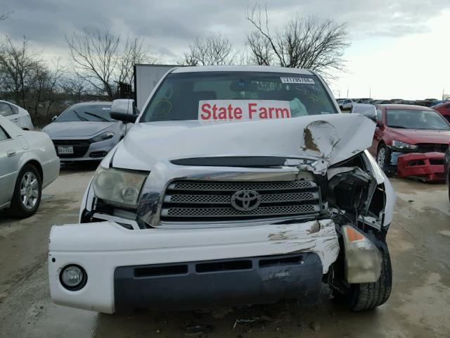 5TFEV58157X030565 - 2007 TOYOTA TUNDRA CRE WHITE photo 9