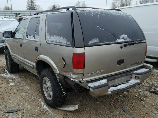 1GNDT13W1Y2313872 - 2000 CHEVROLET BLAZER TAN photo 9