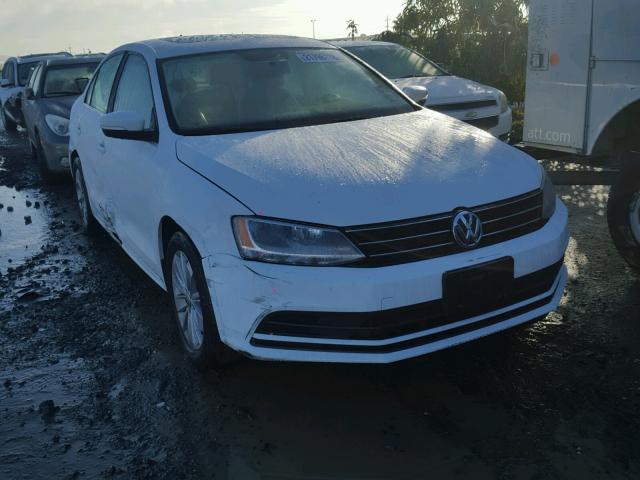 3VWD17AJ0FM332019 - 2015 VOLKSWAGEN JETTA SE WHITE photo 1