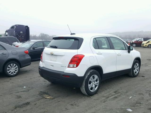 KL7CJKSB5FB119466 - 2015 CHEVROLET TRAX LS WHITE photo 4