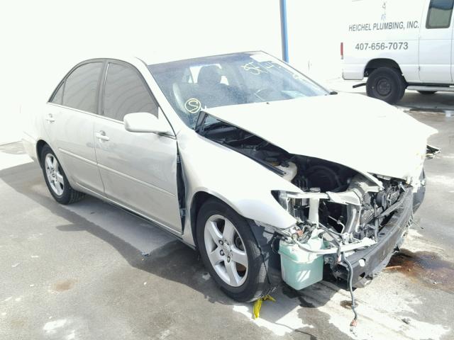 4T1BA32K14U502886 - 2004 TOYOTA CAMRY SE SILVER photo 1