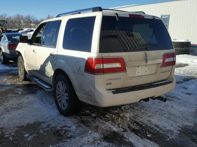 5LMFU28567LJ07534 - 2007 LINCOLN NAVIGATOR WHITE photo 3