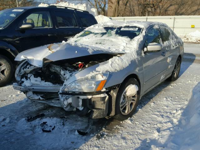 1HGCM56847A171593 - 2007 HONDA ACCORD EX SILVER photo 2