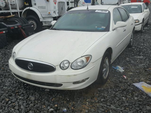 2G4WD562351355451 - 2005 BUICK LACROSSE C WHITE photo 2