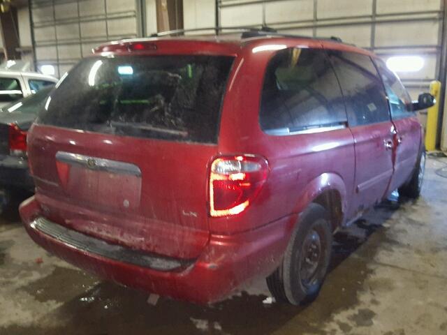 2C4GP44R74R596522 - 2004 CHRYSLER TOWN & COU RED photo 4