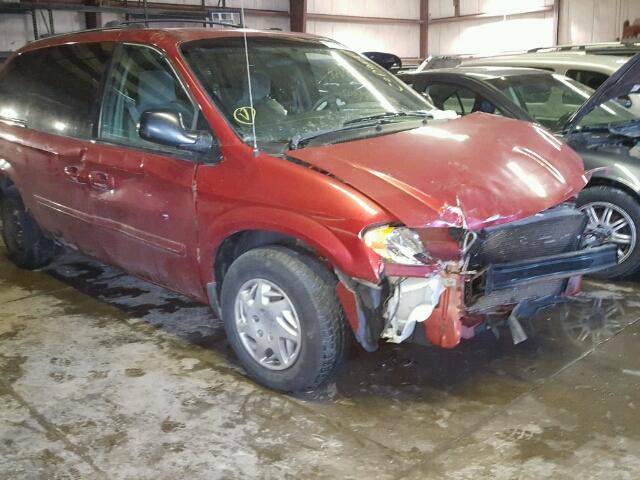 2C4GP44R74R596522 - 2004 CHRYSLER TOWN & COU RED photo 9