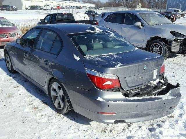 WBANV13508CZ51147 - 2008 BMW 528 XI GRAY photo 3