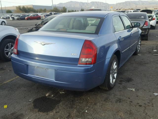 2C3KA43R57H747353 - 2007 CHRYSLER 300 BLUE photo 4