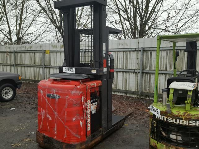 00000000000035977 - 2005 RAYM FORKLIFT TWO TONE photo 2