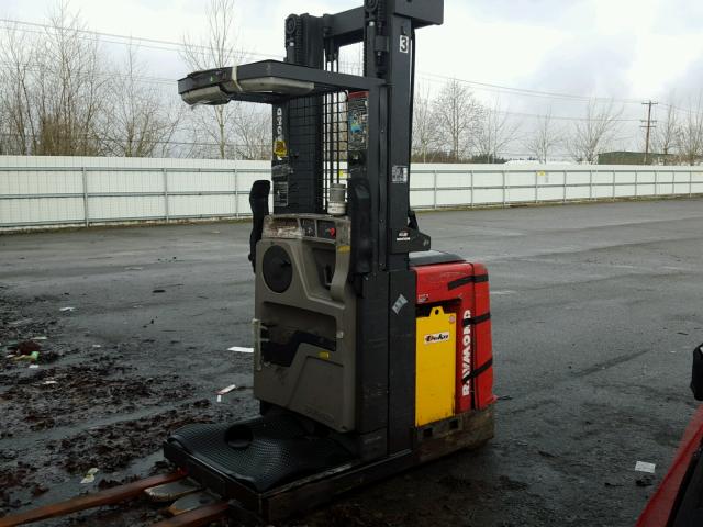 00000000000035980 - 2006 RAYM FORKLIFT TWO TONE photo 4