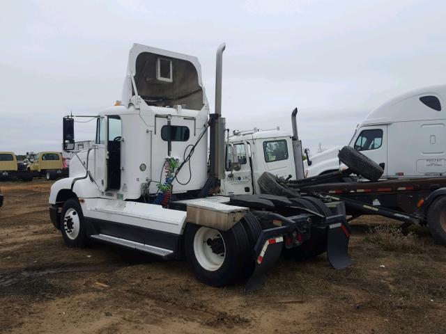 1FUW3MDA0YPF77637 - 2000 FREIGHTLINER CONVENTION WHITE photo 3