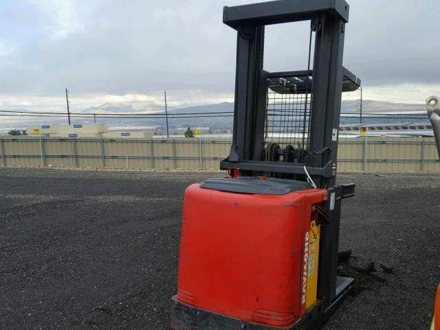 00000000000037116 - 2006 RAYM FORKLIFT RED photo 2