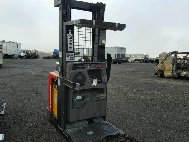 00000000000037116 - 2006 RAYM FORKLIFT RED photo 3