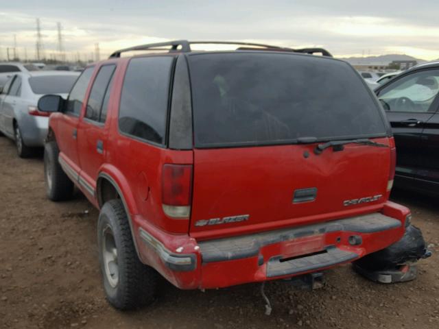 1GNDT13W4X2189868 - 1999 CHEVROLET BLAZER RED photo 3