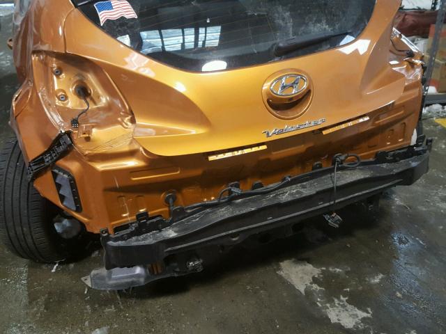 KMHTC6AD2GU302493 - 2016 HYUNDAI VELOSTER B ORANGE photo 9