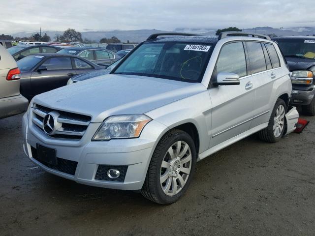 WDCGG8HB9CF862224 - 2012 MERCEDES-BENZ GLK 350 4M SILVER photo 2