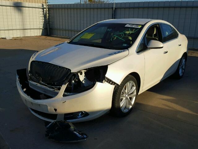 1G4PR5SK7C4173426 - 2012 BUICK VERANO CON WHITE photo 2