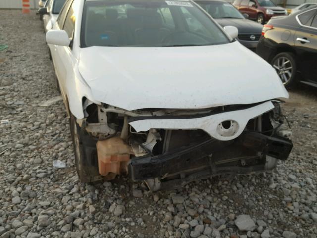 4T4BE46K18R023349 - 2008 TOYOTA CAMRY CE WHITE photo 9