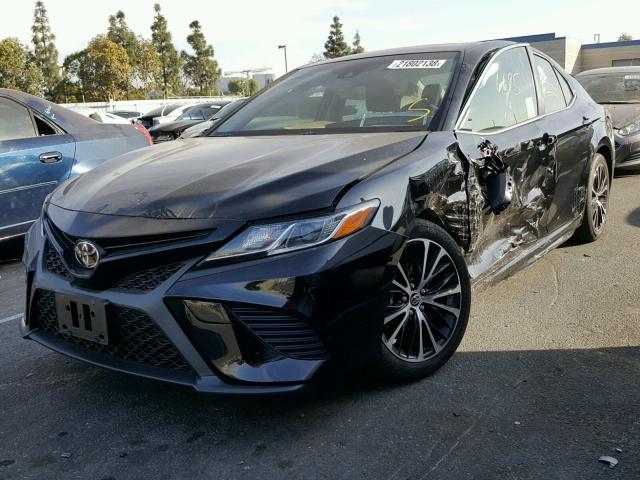 JTNB11HK0J3036073 - 2018 TOYOTA CAMRY L BLACK photo 2