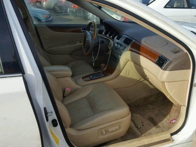 JTHBA30G155108446 - 2005 LEXUS ES 330 WHITE photo 5