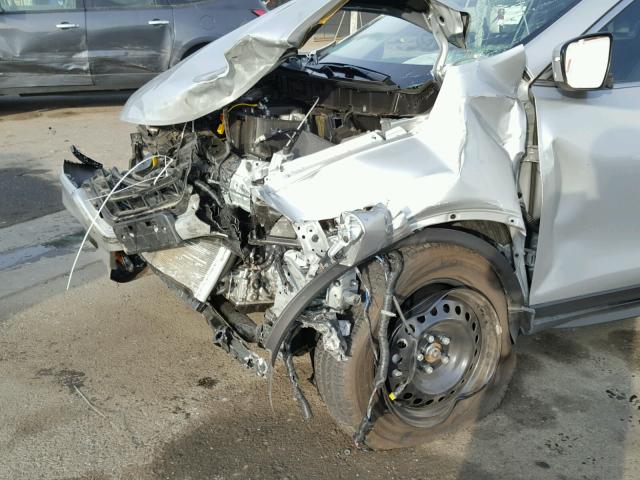 JN8AT2MT8HW388748 - 2017 NISSAN ROGUE S SILVER photo 9