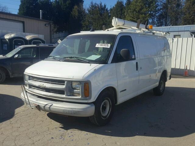 1GCFG25W0Y1148301 - 2000 CHEVROLET EXPRESS G2 WHITE photo 2