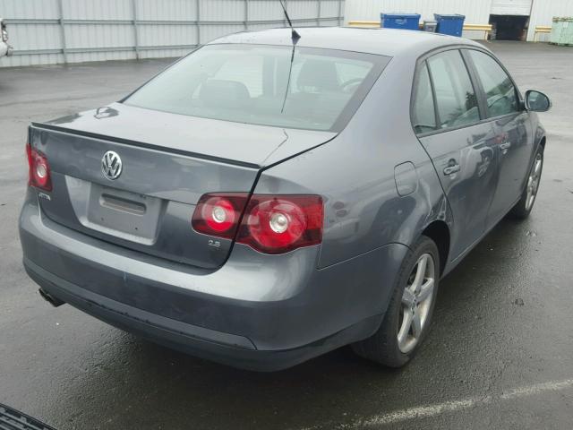 3VWAZ7AJ4AM105338 - 2010 VOLKSWAGEN JETTA LIMI GRAY photo 4